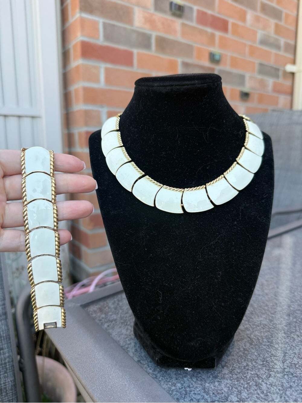 Vintage Butler Cream Enamelled Gold Tone Necklace Bracelet Set